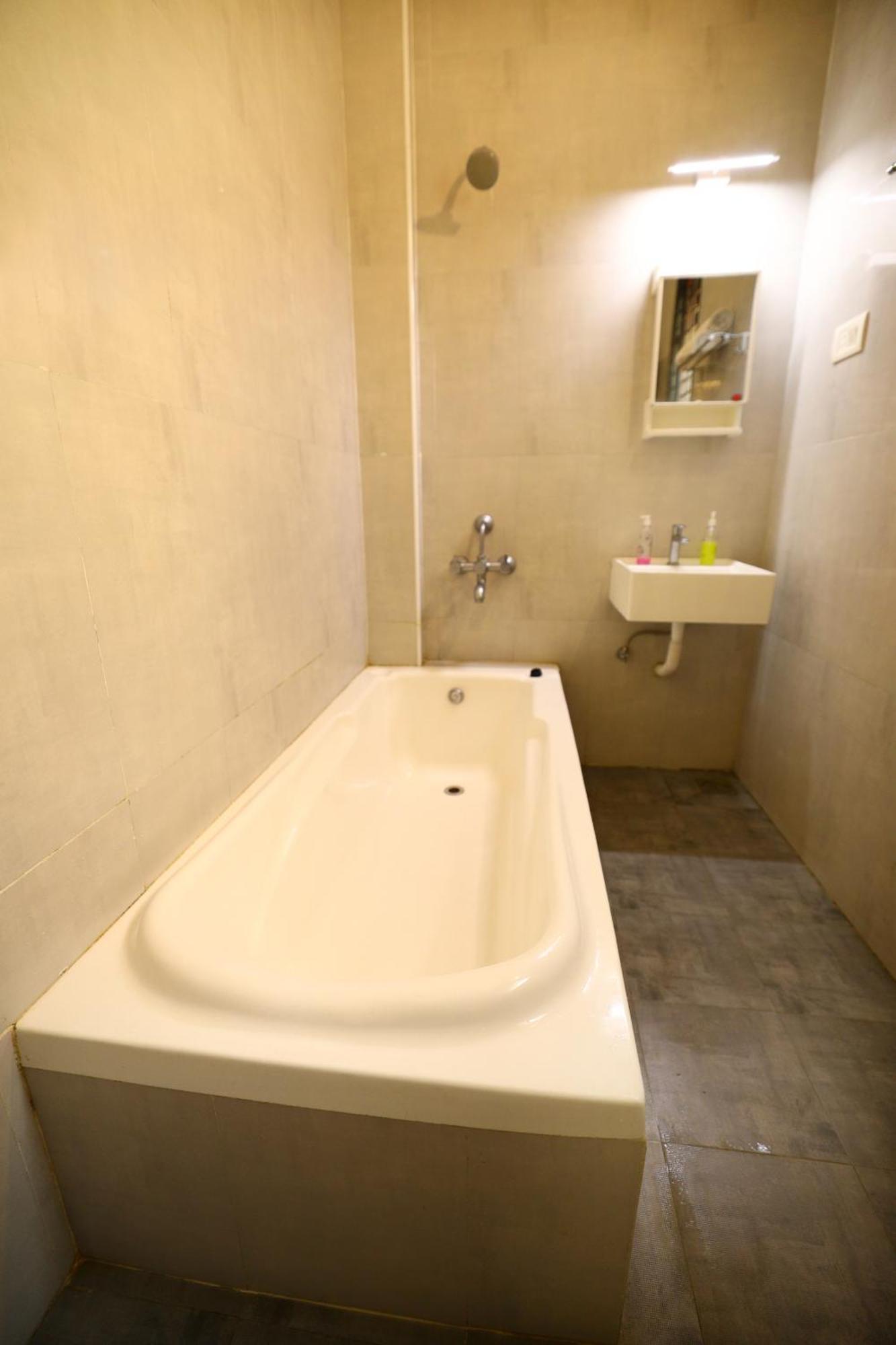 Coco Nest Resort Mahabalipuram Exterior foto
